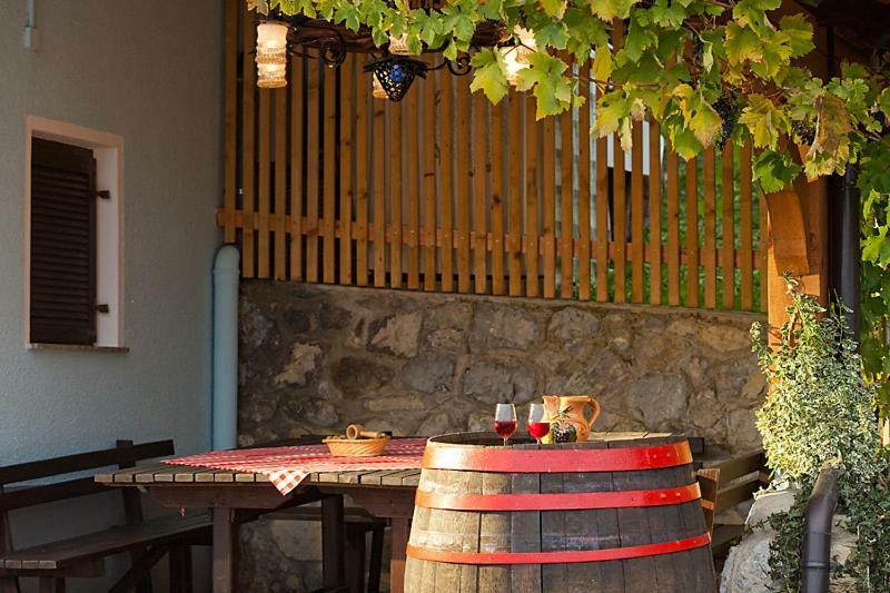 Zidanica Meglic - Vineyard Cottage Meglic Trebnje Kültér fotó
